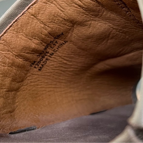 Frye Riley Gray Tassel Fringe Leather Sole Slides - Picture 5 of 6